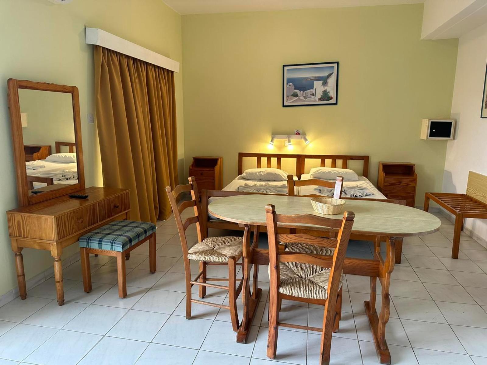Island Budget Apartments Pafos Zewnętrze zdjęcie